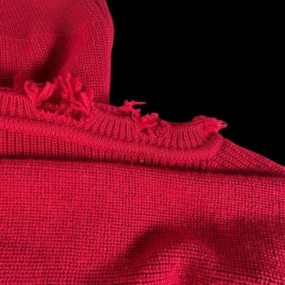 Lovers + Friends Arlington NWT Distressed Ripped Cold Shoulder Red Sweater Sz M - Picture 7 of 10